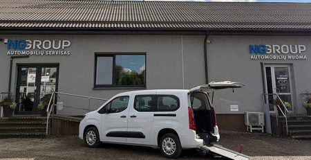 Opel E-Combo elektromobilis neįgaliesiems